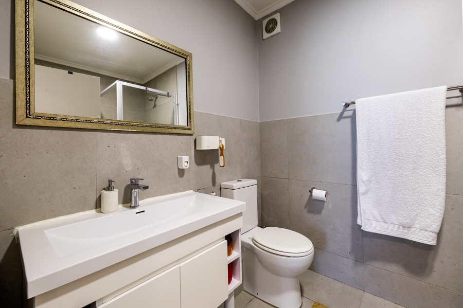 To Let 2 Bedroom Property for Rent in Century City Western Cape